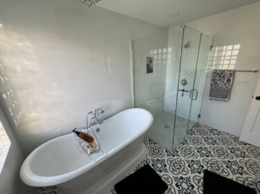 Bathrooms We've Built to Last Image